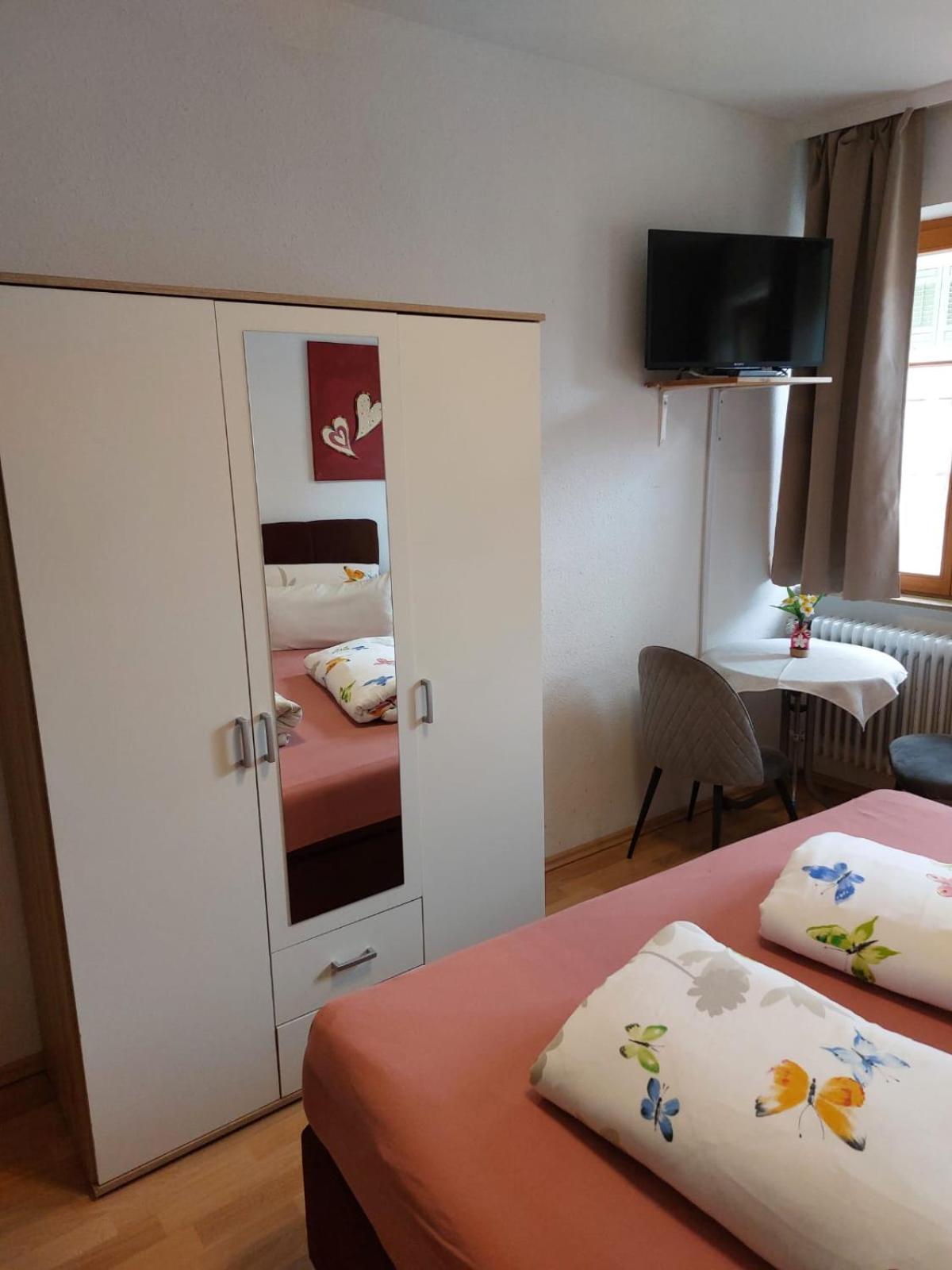 Schwabenstuben Doppelzimmer Meersburg Esterno foto