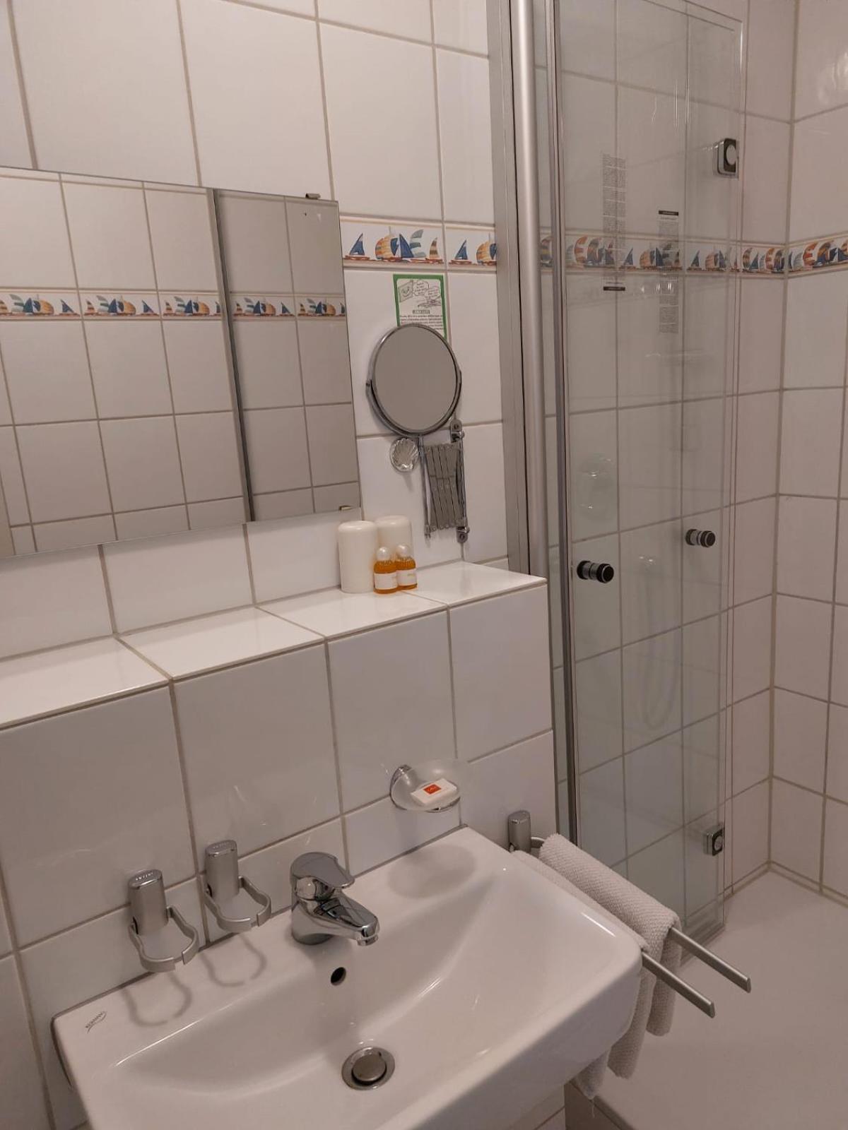 Schwabenstuben Doppelzimmer Meersburg Esterno foto
