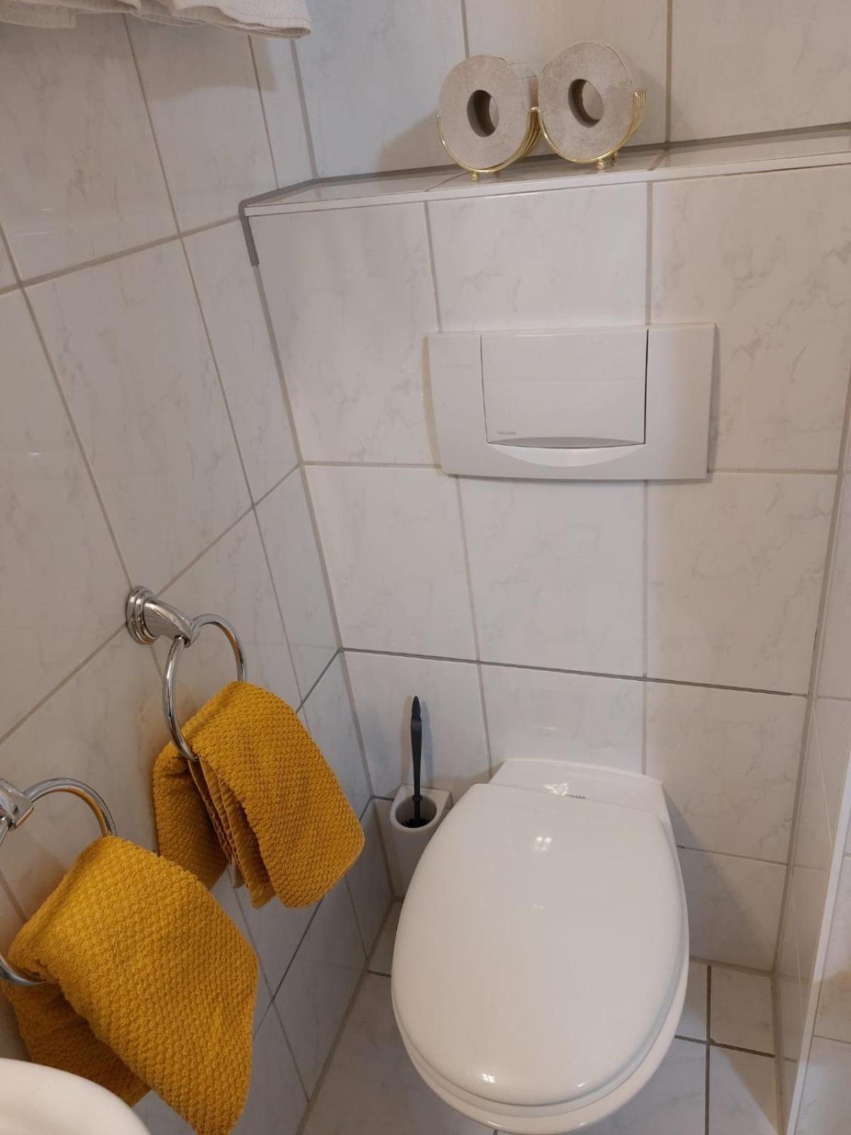 Schwabenstuben Doppelzimmer Meersburg Esterno foto