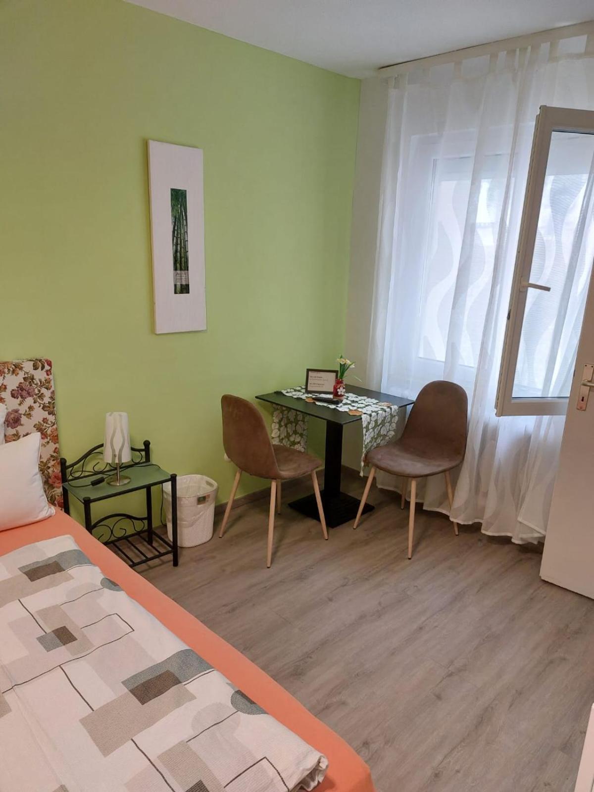 Schwabenstuben Doppelzimmer Meersburg Esterno foto